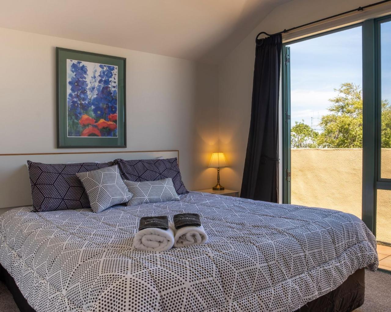 Tuscany Gardens Motor Lodge Nelson Bagian luar foto