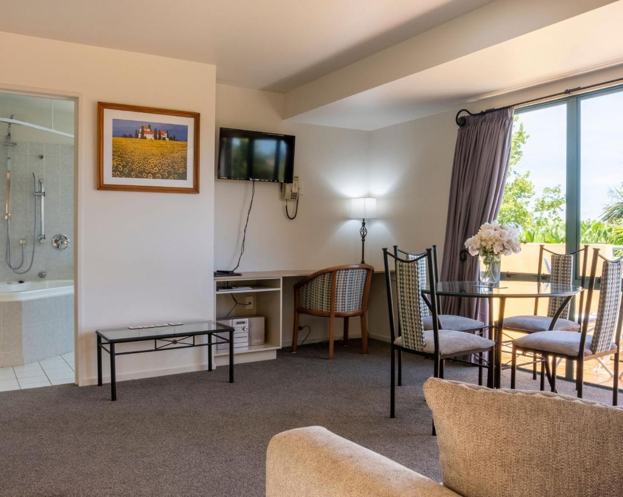 Tuscany Gardens Motor Lodge Nelson Bagian luar foto